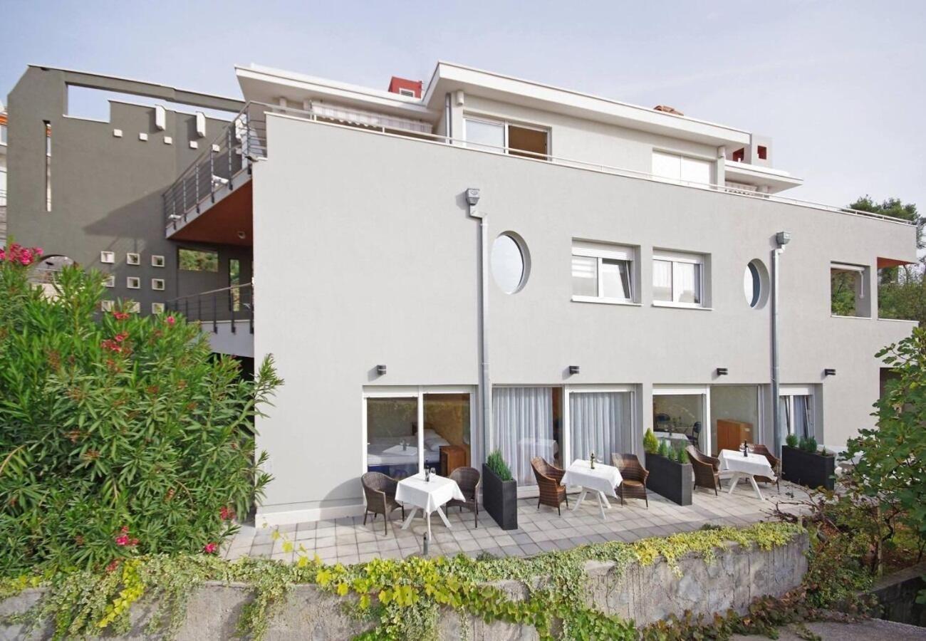 Apartments Javi - Free Private Parking Traù Esterno foto
